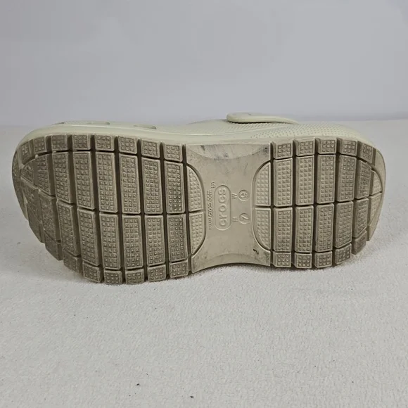 Crocs Platform Sandles/Clogs - Picture 7 of 10